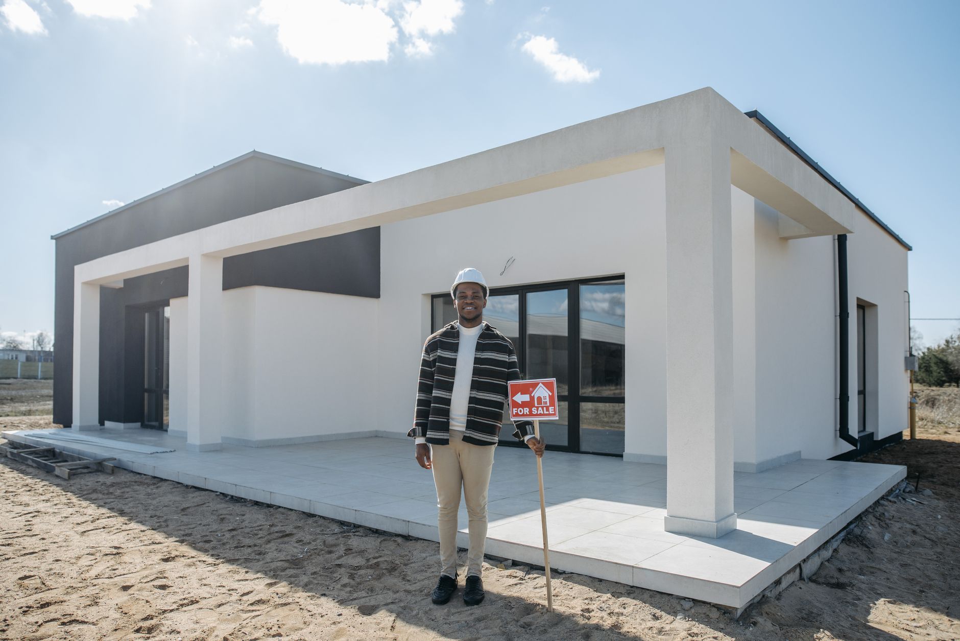 Ilustrasi KPR subsidi dengan bunga rendah membantu calon pembeli rumah mengakses properti terjangkau.